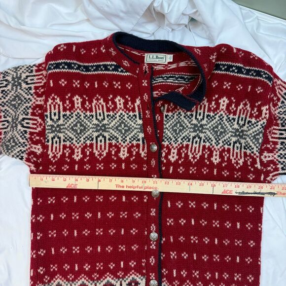 L.L. Bean Sweater Button Up Fair Isle Cardigan Women’s Large Merino Wool Red USA - Picture 8 of 10